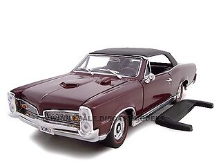 1967 PONTIAC GTO CONVT BURGUNDY 124 DIECAST MODEL  