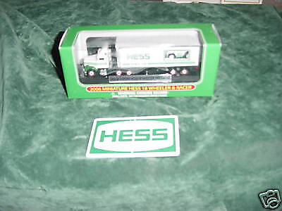 HESS TOY TRUCKS 2006 18 WHEELER TRUCK AND RACER **  