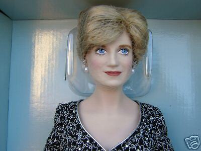 RARE FRANKLIN MINT PRINCESS DIANA LIMITED EDITION DOLL  